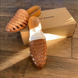 Lucky Brand size 8 Doerid Leather Mule